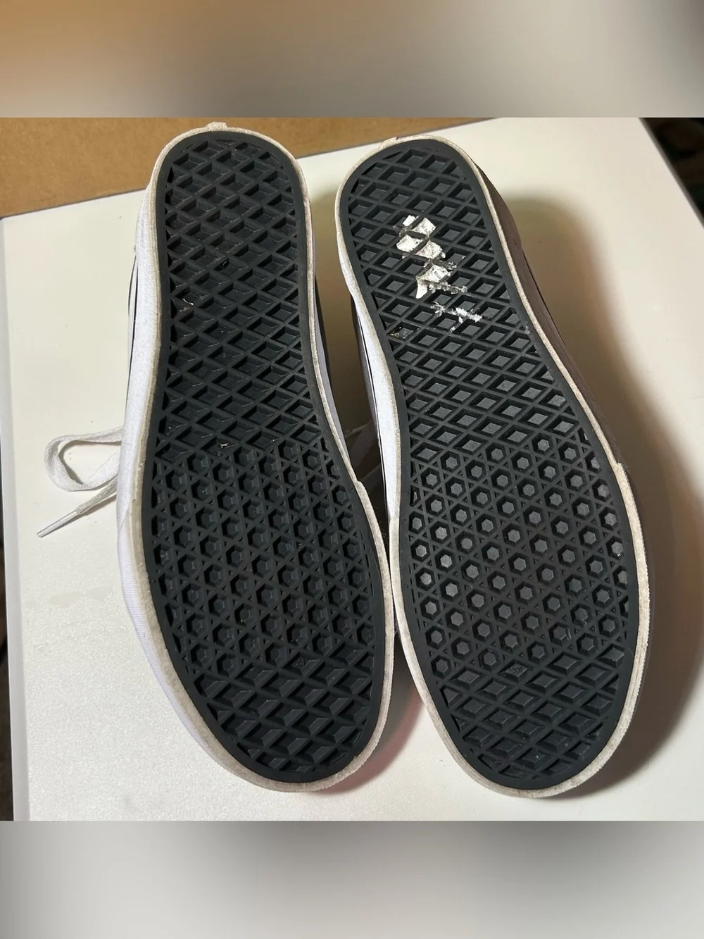 Vans Men's Size 7.5 Low-Top Color-Block Lace Up Sneakers Shoes Black and White